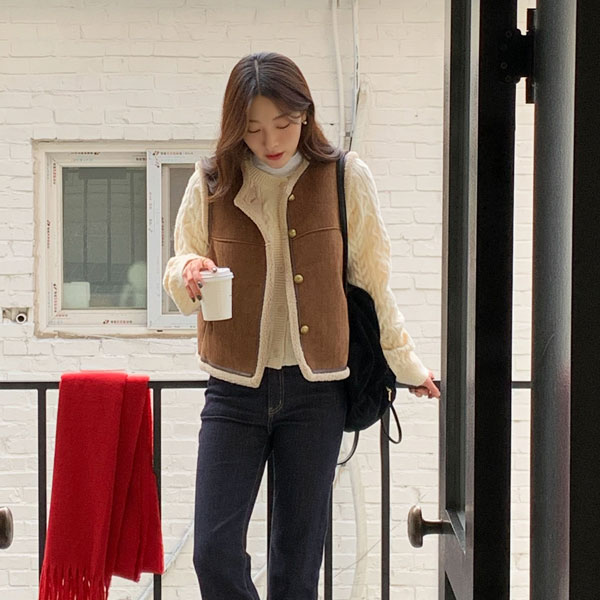 Cozy Soft Ecofur Mustang Vest