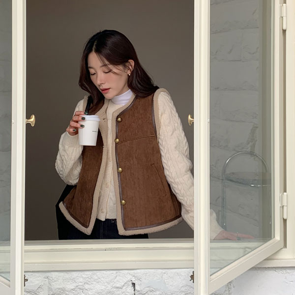 Cozy Soft Ecofur Mustang Vest