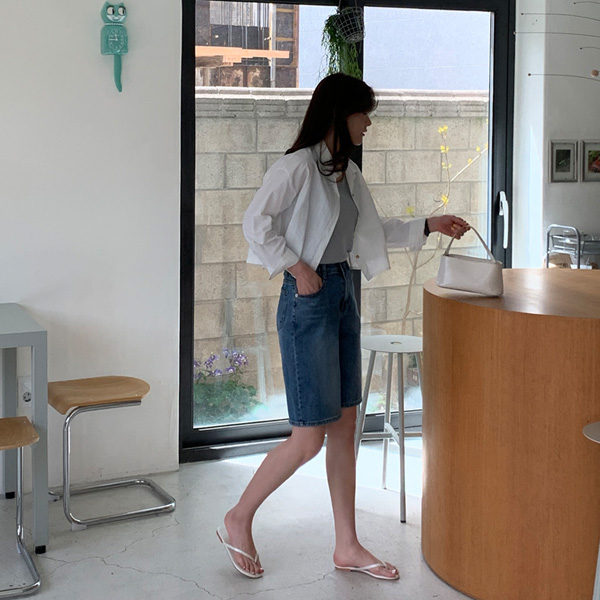 And Cooling Crop Shirt