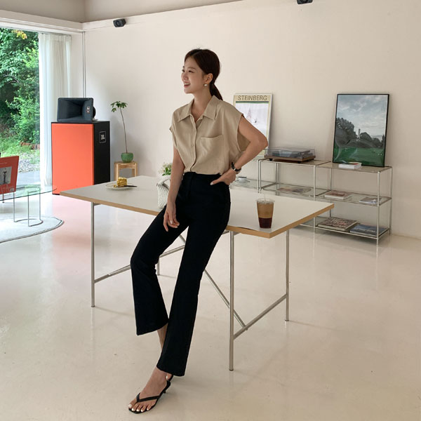 <font color="bb4b57"><b>Limited quantity SALE</b></font><br> Cool-up Functional Banding Boot cut Slacks(S-XL)