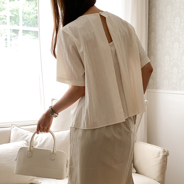 <b>Limited quantity SALE</b><br> Memory Cool Touch Short Sleeve Blouse