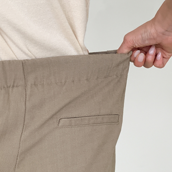 <b>[Limited Quantity SALE]</b> Presso Back Banding Pin Tuck Wide Slacks (SL)