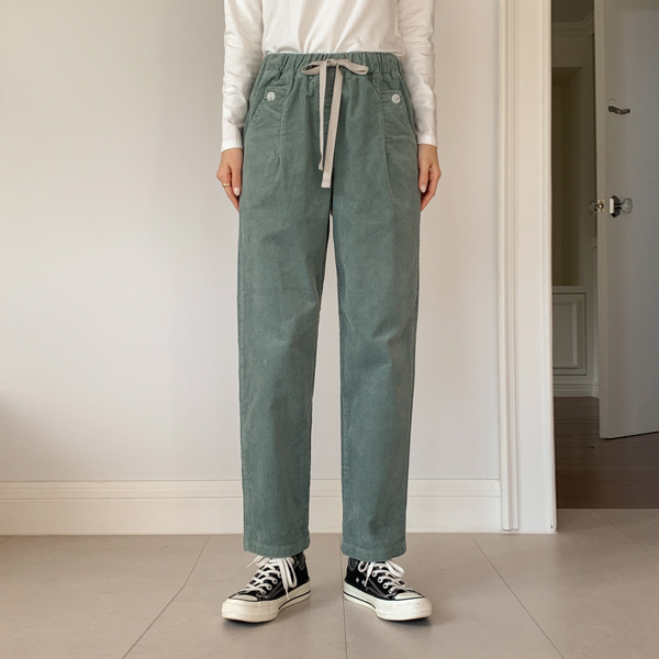 <b>[Limited Quantity SALE]</b> Frau Corduroy Baggy Fit Pants (FREE-L)