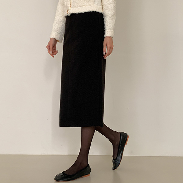 Low Tight Tweed Skirt (SM)