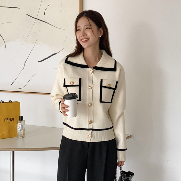 <font color="bb4b57"><b>Limited quantity SALE</b></font><br> Color combination pocket line knit