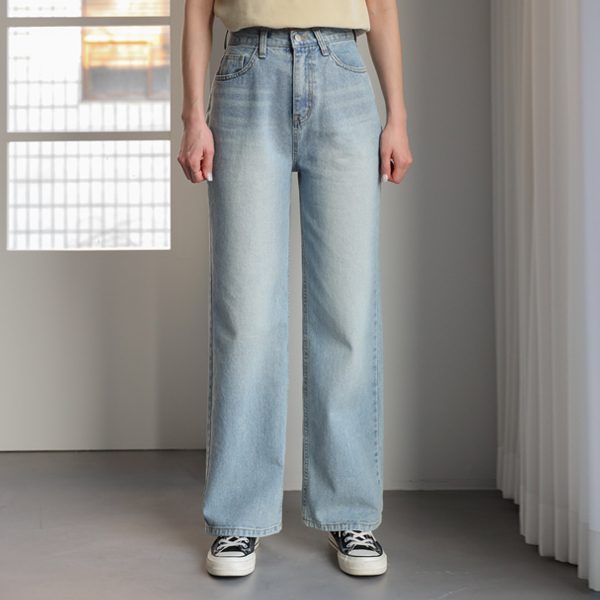 <font color="bb4b57"><b>Limited quantity SALE</b></font><br> Benny Light Blue Wide Denim Pants (S-XL)