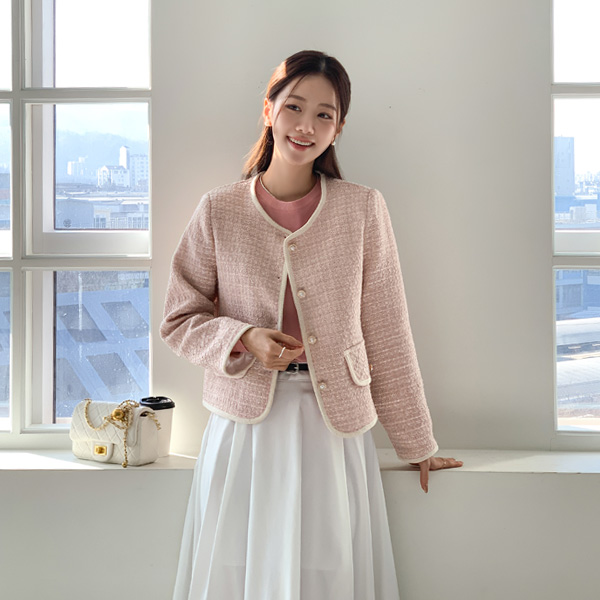 <font color="bb4b57"><b>Limited quantity SALE</b></font><br> Shine pearl button tweed jacket