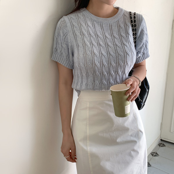 <font color="bb4b57"><b>Limited quantity SALE</b></font><br> Lime twisted short-sleeved knit