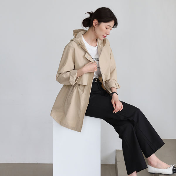 Moment Cool Touch Hood Night Jacket