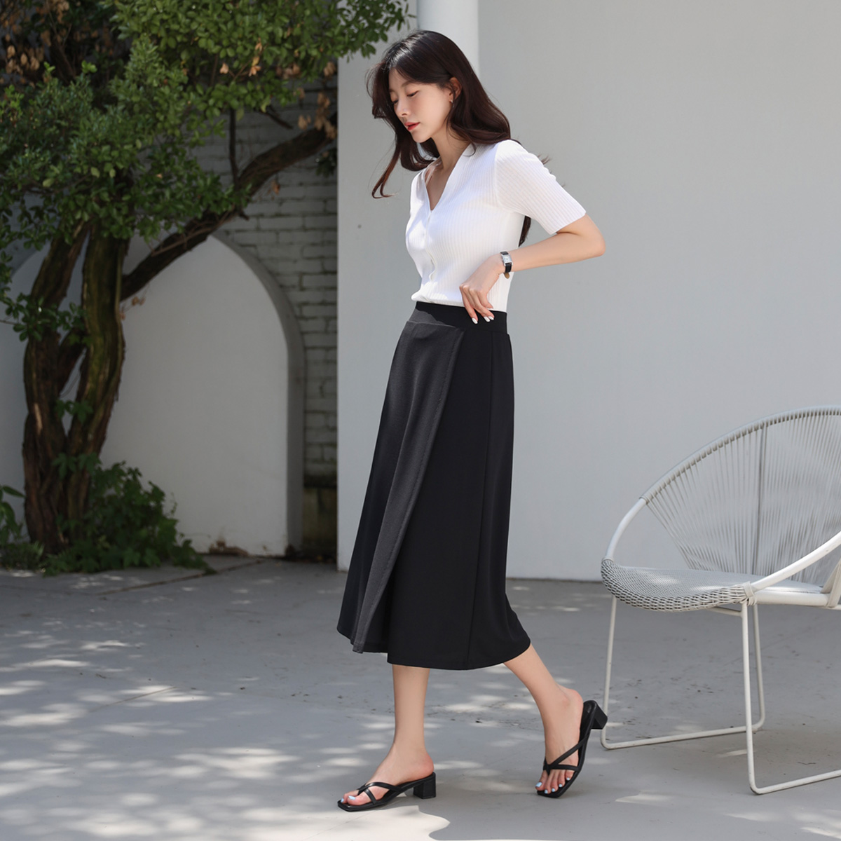 <b>[Limited Quantity SALE]</b> <b>[Made]</b> A must-have item: the stretchy wide-wrap skirt pants.