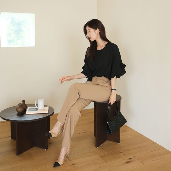 <font color="bb4b57"><b>Limited quantity SALE</b></font><br> Secret Span One-piece Slacks (Inner Band)