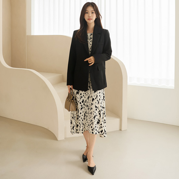 <b>[Limited Quantity SALE]</b> Diana Single Two-Button Jacket