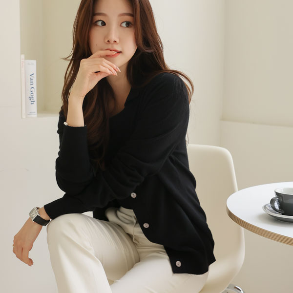 <font color="bb4b57"><b>Limited quantity SALE</b></font><br> Mond Silky Caradded Cardigan