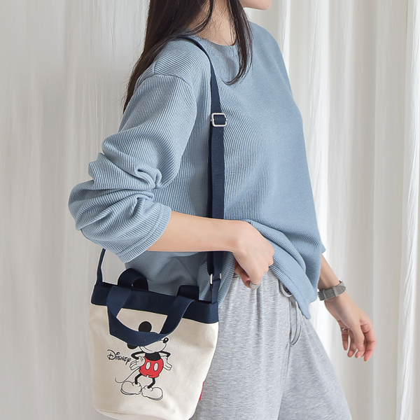 <font color="bb4b57"><b>Limited quantity SALE</b></font><br> Ronny's Daily T-shirt