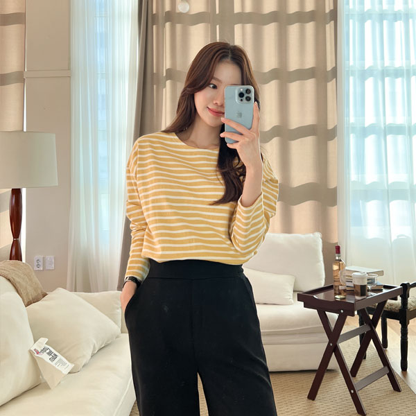 <font color="bb4b57"><b>Limited quantity SALE</b></font><br> Maison 10-count striped t-shirt