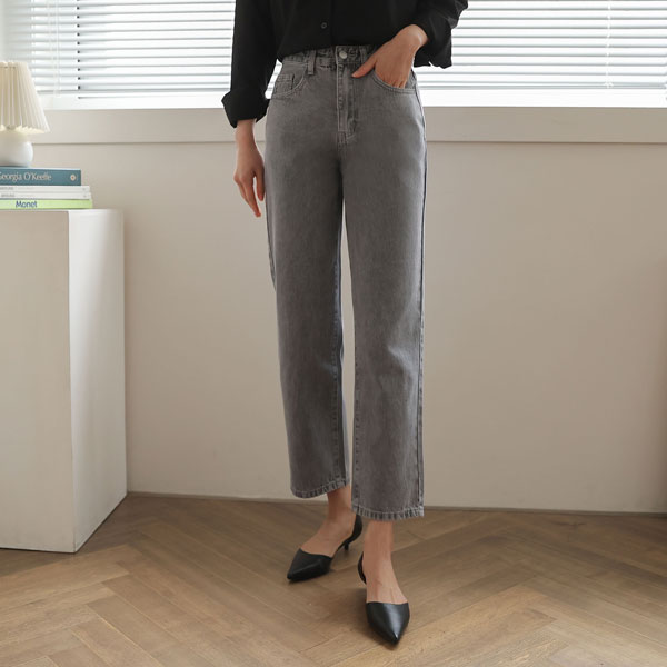 <font color="bb4b57"><b>Limited quantity SALE</b></font><br> 3 types of comfortable Gray Boy Fit Denim (S-2XL)