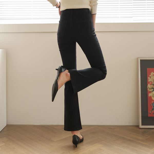 <b>[Limited Quantity SALE]</b> 3 Types of Comfortable Daily Bootcut Black Jeans (Band Waist) (S-2XL)