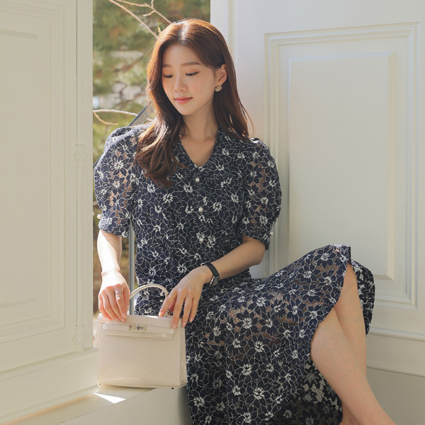 <font color="bb4b57"><b>Limited quantity SALE</b></font><br> Even Lace dress