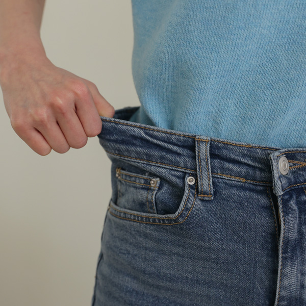 <font color="bb4b57"><b>Limited quantity SALE</b></font><br> Hidden Tape Solid Straight-Fit Denim Pants (SL)