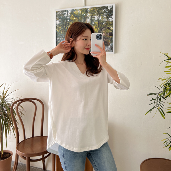 <font color="bb4b57"><b>Limited quantity SALE</b></font><br> Ent double v-neck long-sleeved T-shirt