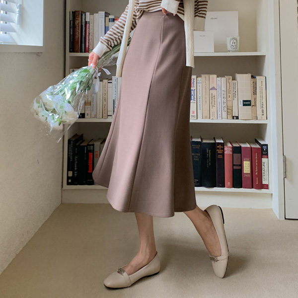 <font color="bb4b57"><b>Limited quantity SALE</b></font><br> <font color="#810100"><b>[D_Self-made]</b></font> A must-have item: a tight, slit skirt