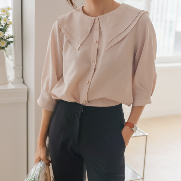 <font color="bb4b57"><b>Limited quantity SALE</b></font><br> Susan Double Collar 7/8 Sleeve Blouse