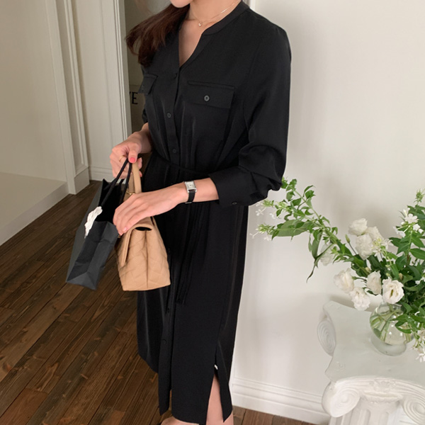 <font color="bb4b57"><b>Limited quantity SALE</b></font><br> Silky blouse long one-piece