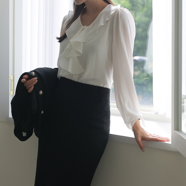 <font color="bb4b57"><b>Limited quantity SALE</b></font><br> Benny Freel Blouse