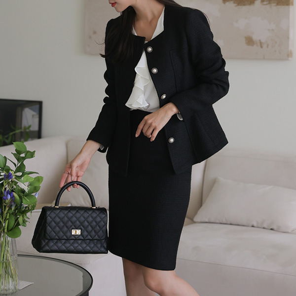 <font color="bb4b57"><b>Limited quantity SALE</b></font><br> Benny Freel Blouse