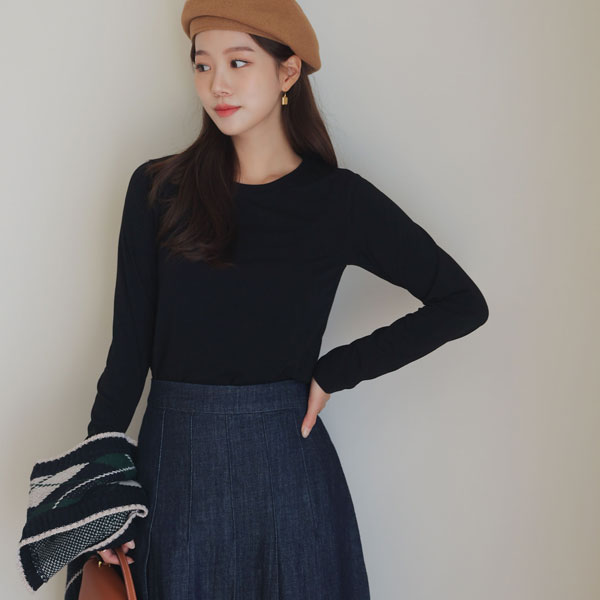 <b>[Made]</b> Soft, round-neck T-shirt