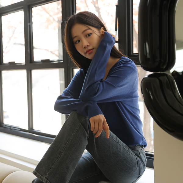 <font color="bb4b57"><b>Limited quantity SALE</b></font><br> [19color]Soft attachment V-neck knit