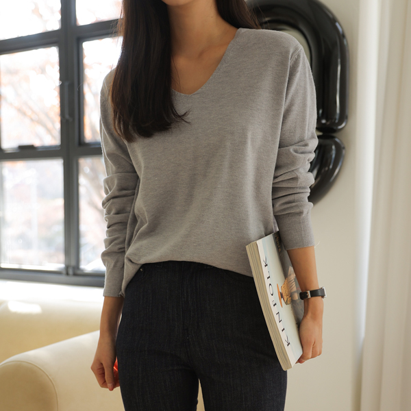 <font color="bb4b57"><b>Limited quantity SALE</b></font><br> [19color]Soft attachment V-neck knit