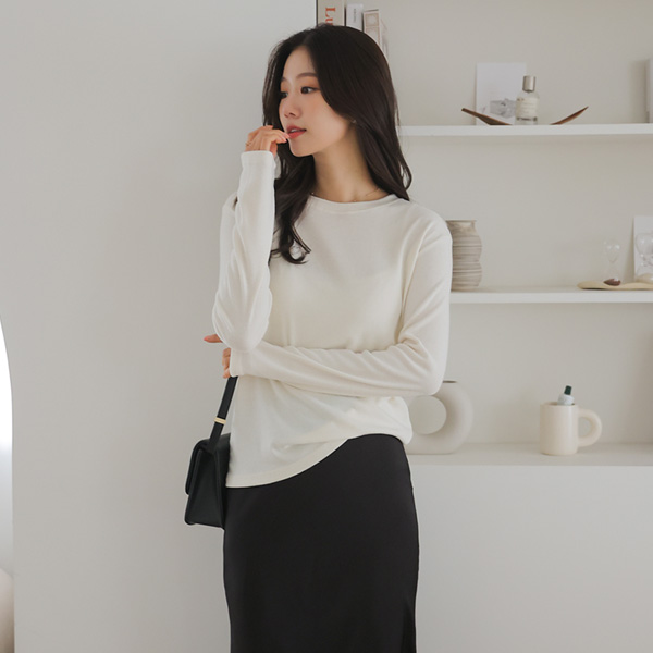 <font color="bb4b57"><b>Limited quantity SALE</b></font><br> All-day Daily Basic Women's T-shirt (FREE-L)