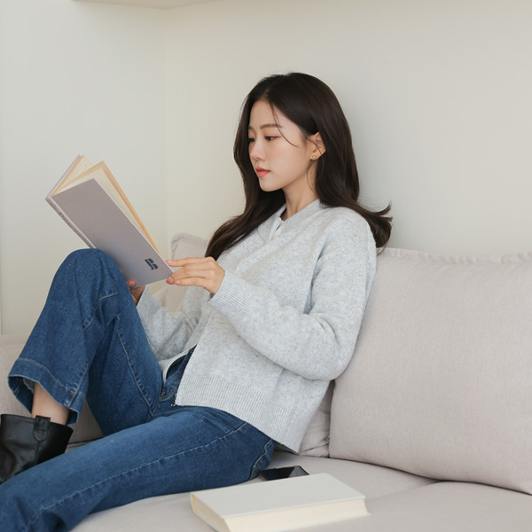 <font color="bb4b57"><b>Limited quantity SALE</b></font><br> Soft Cloth Wool Knit Zip-up