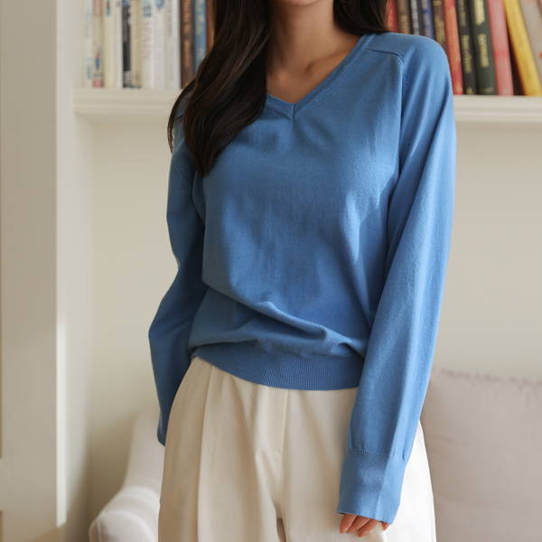 <b>[Limited Quantity SALE]</b> Soft Attachment Nagrang V-Neck Knit