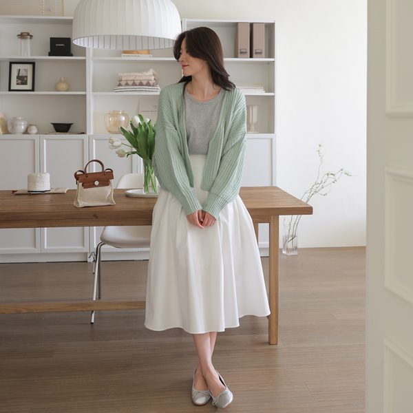 <font color="bb4b57"><b>Limited quantity SALE</b></font><br> Olson Cotton Flare Skirt