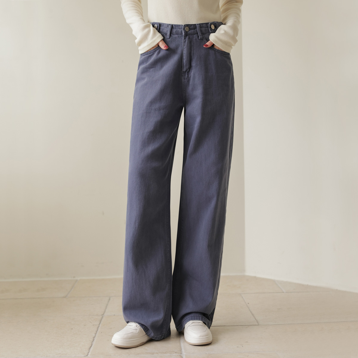 <b>[Limited Quantity SALE]</b> Chalk Chalk Vizo Wide Pants