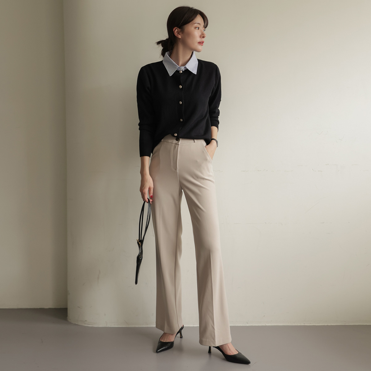 <b>[Limited Quantity SALE]</b> Loose and pretty soft straight-leg slacks (SL)