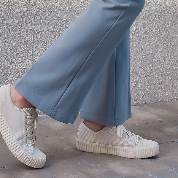 <font color="bb4b57"><b>Limited quantity SALE</b></font><br> Relaxed Winter Long Bootcut Slacks (ver. Fleece Blend)