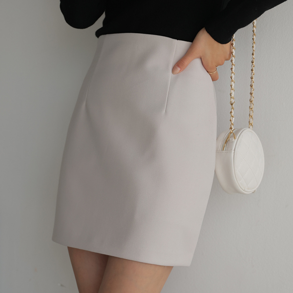 <font color="bb4b57"><b>Limited quantity SALE</b></font><br> 3TYPE Lazy Winter Basic Skirt (ver.Mini)