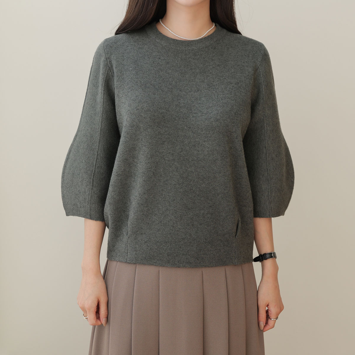 <b>[Limited Quantity SALE]</b> Uni Natural Balloon Sleeve Knit (Viscose)
