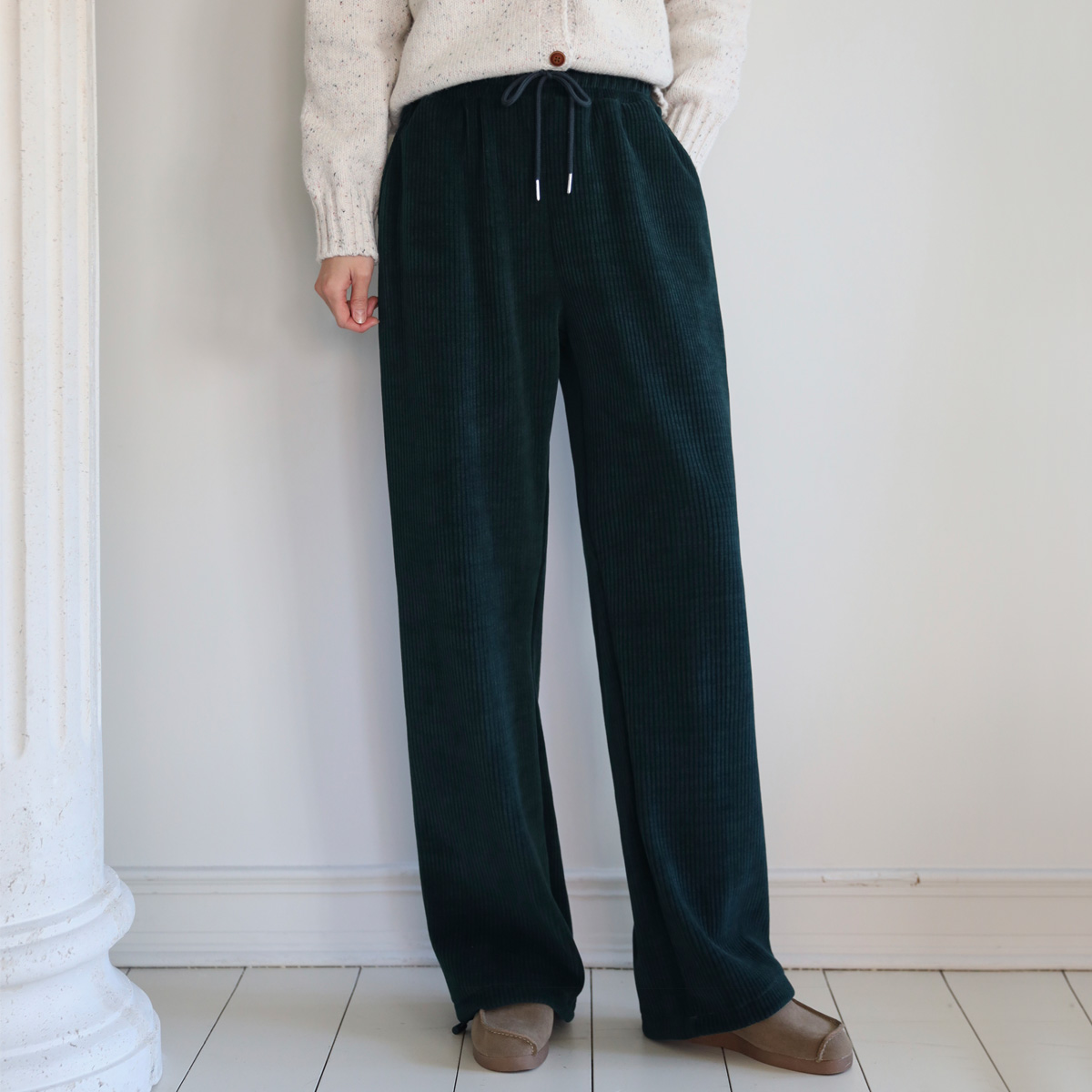 <font color="bb4b57"><b>Limited quantity SALE</b></font><br> two-way corduroy banding wide pants