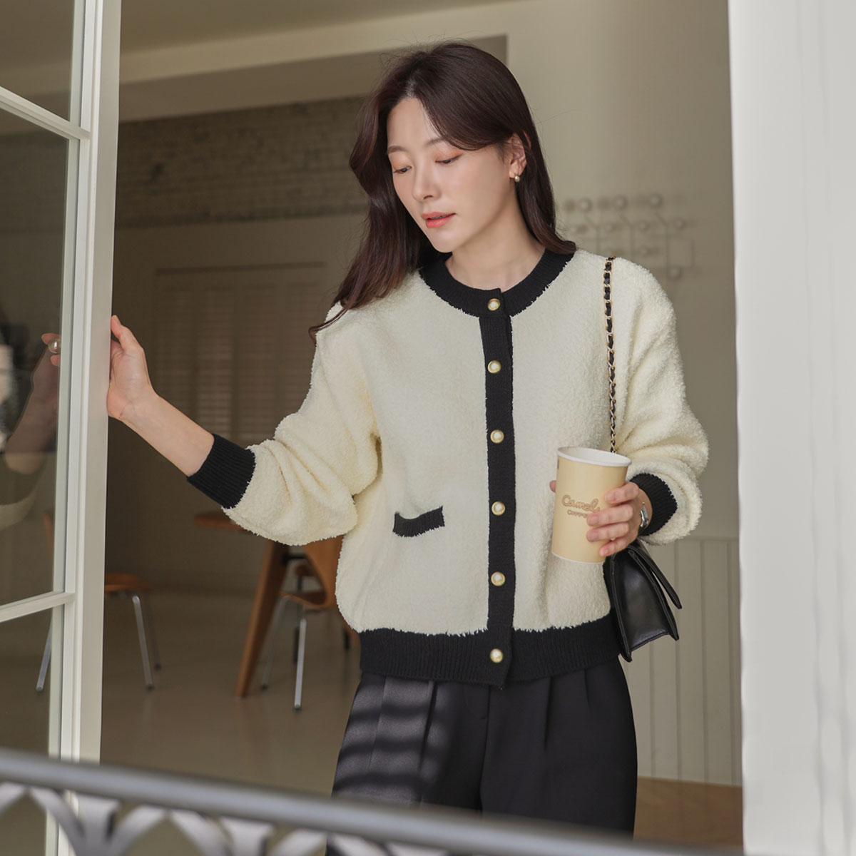 <font color="bb4b57"><b>Limited quantity SALE</b></font><br> Kani Fluffy Buckle Pocket Cardigan 