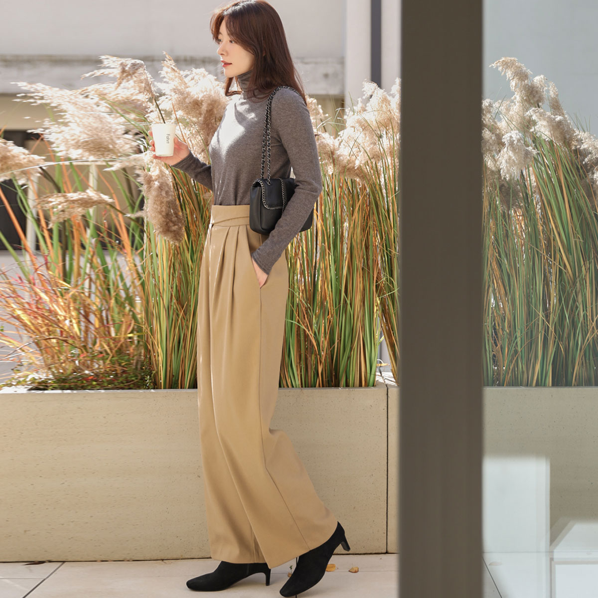 <font color="bb4b57"><b>Limited quantity SALE</b></font><br> Belted Button Pintuck Wide Slacks (SL)