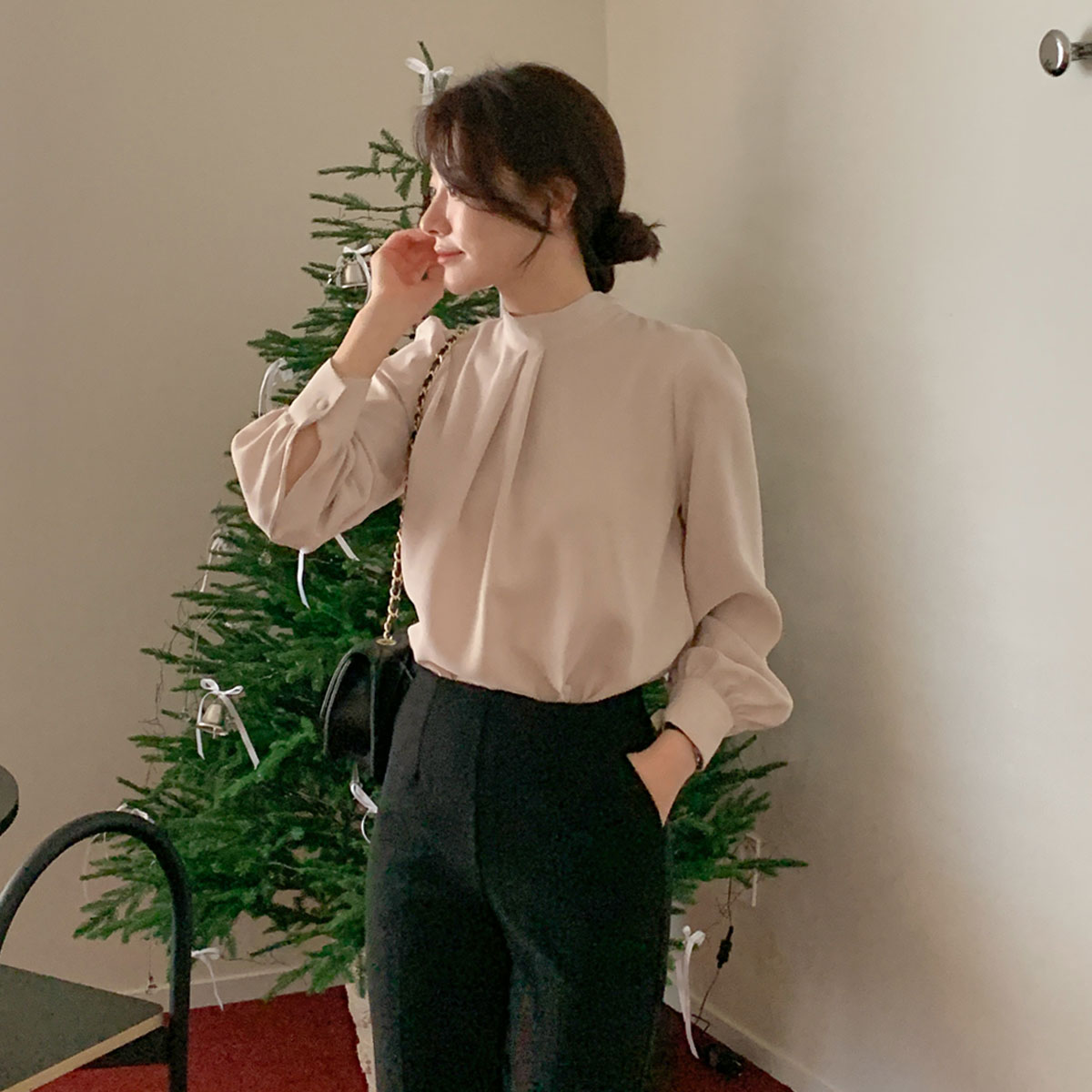 <b>[Limited Quantity SALE]</b> Two-Way High Neck Tie Blouse