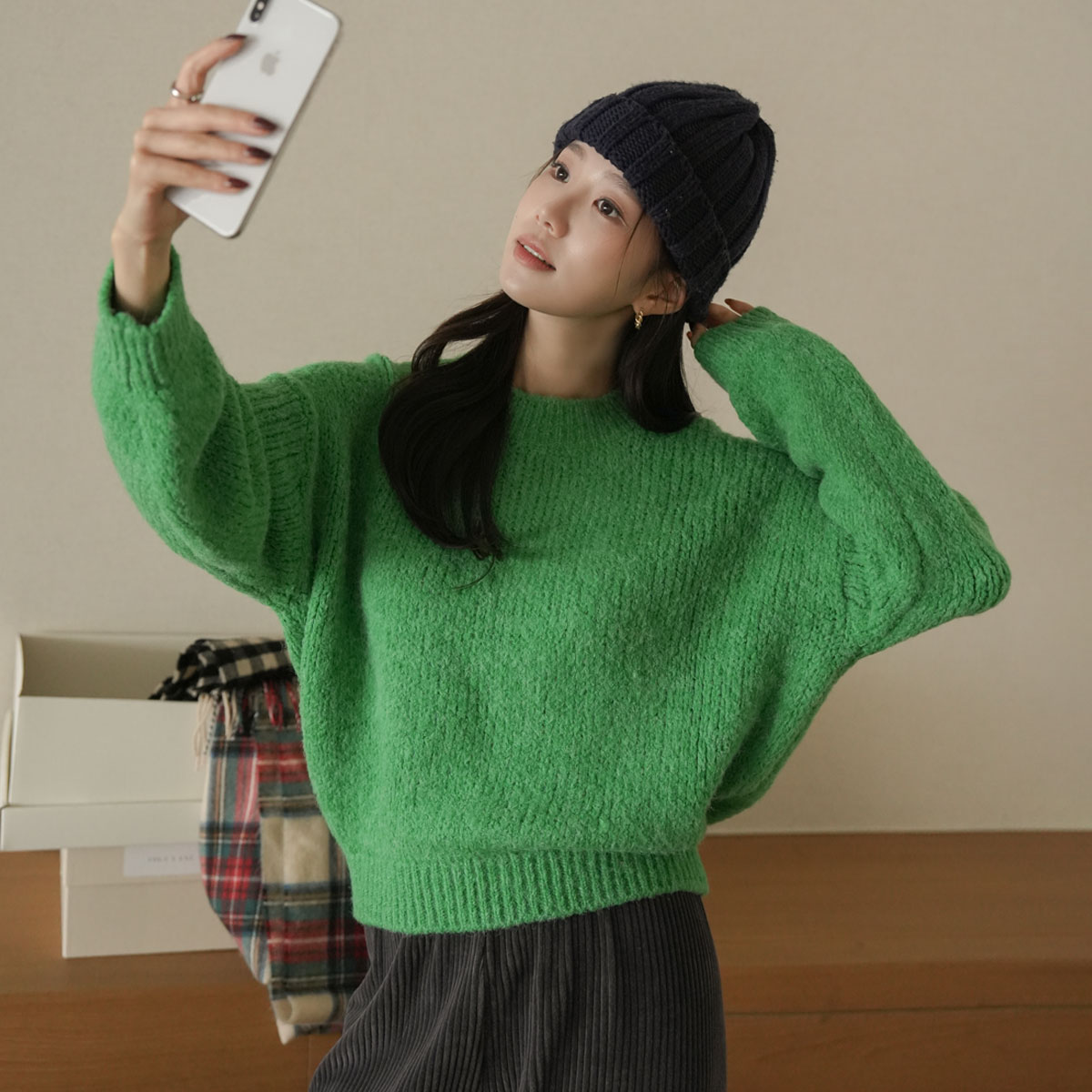 <b>[Limited Quantity SALE]</b> Vivi Colorway Alpaca Knit