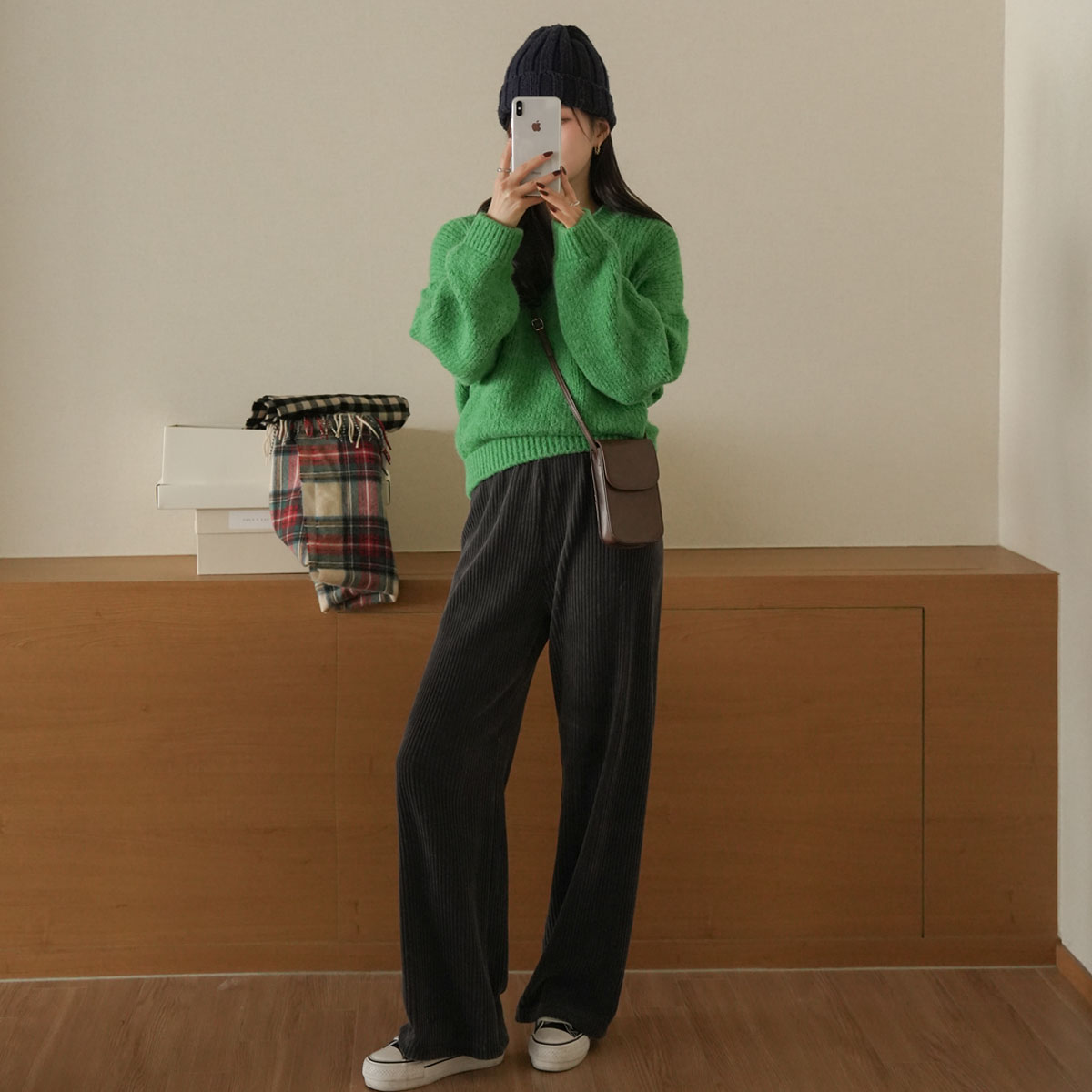 <b>[Limited Quantity SALE]</b> Elastic Corduroy Wide Banding Pants