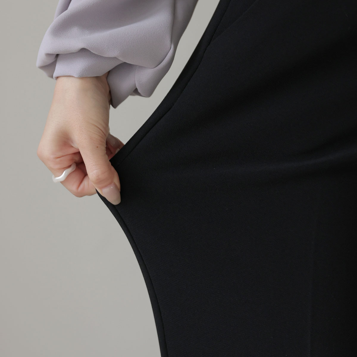 Insulating soft fleece lining slacks (band waist)