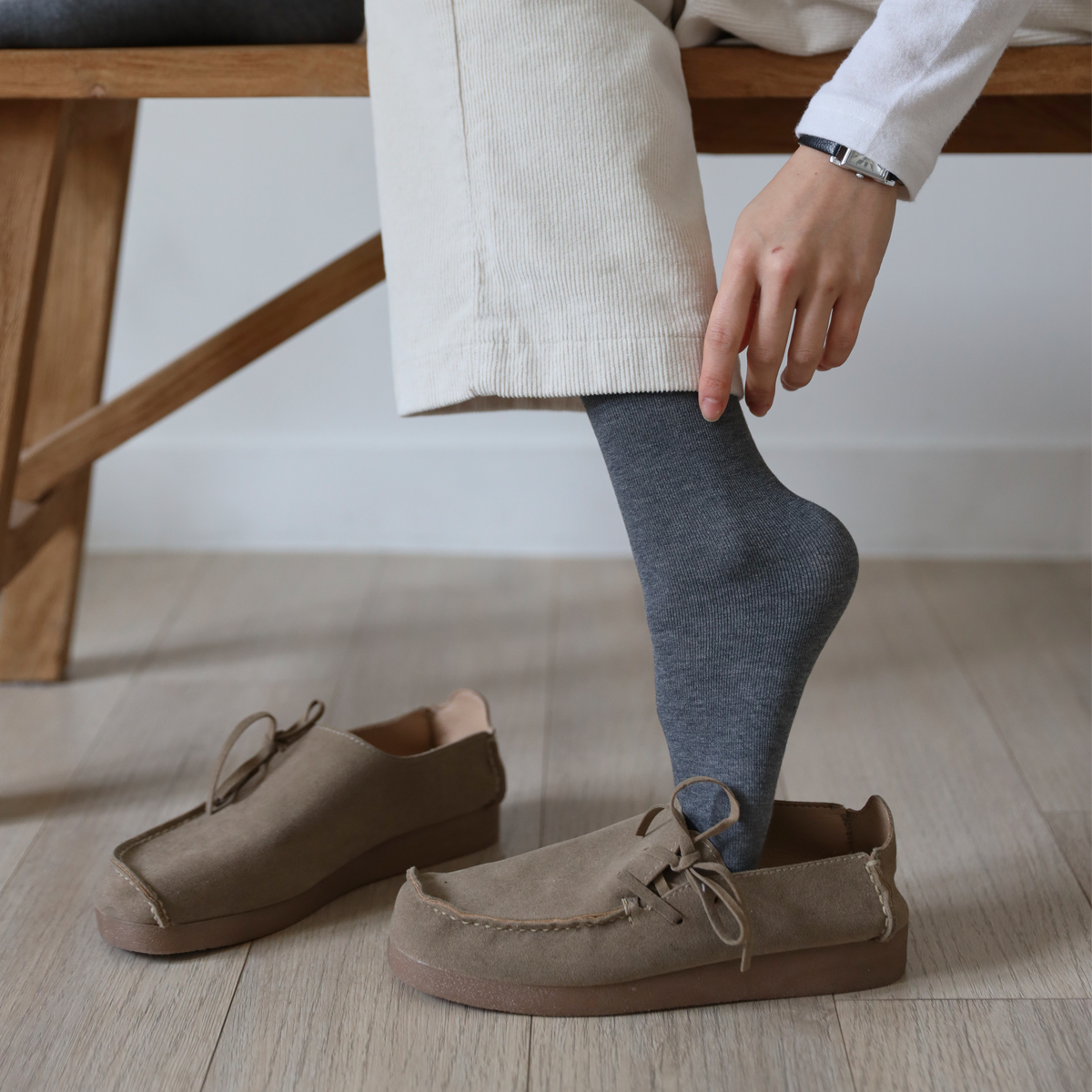 <b>[Limited-time discount]</b> Frill-collared compression socks