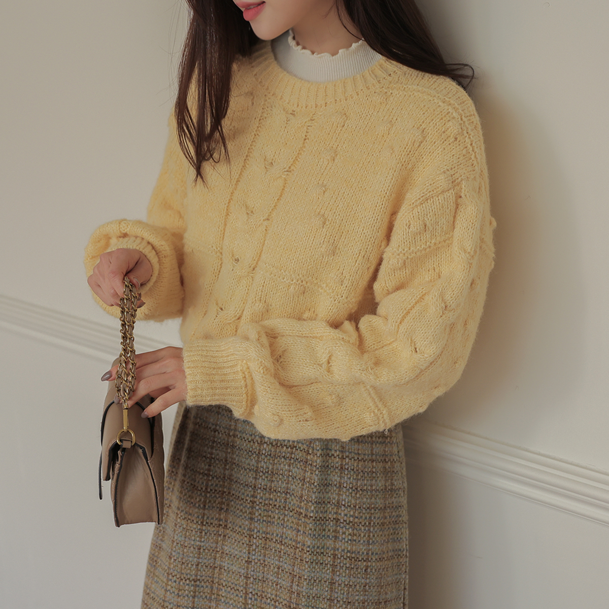 <b>[Limited Quantity SALE]</b> Macaron Embossed Twisted Knit